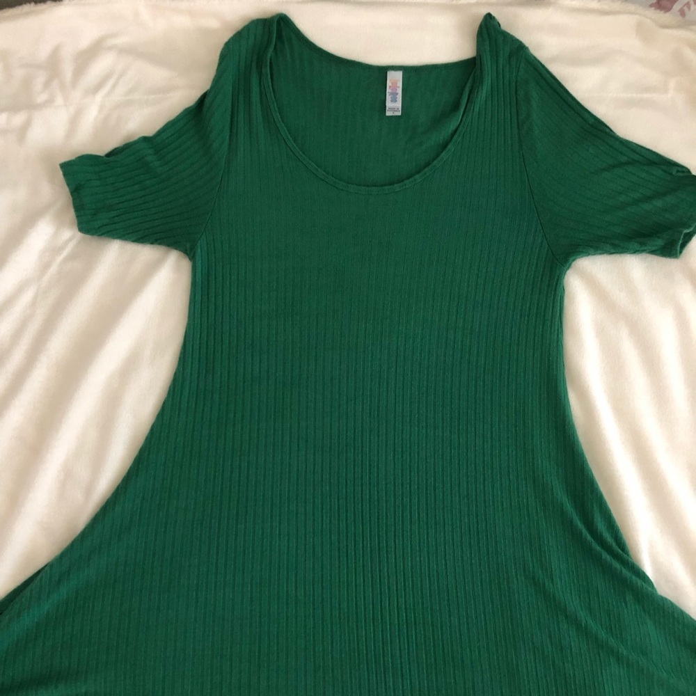 LuLaRoe Perfect Tee